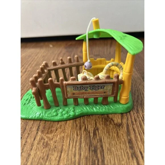 Vintage 1993 Littlest Pet Shop Zoo Nursery Baby Tiger - Picture 5 of 5